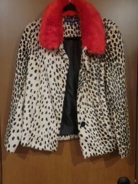 Women's Spotted Faux Fur Jacket with Red Collar
